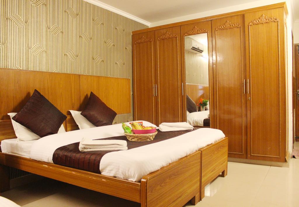 Hotel Delhi Marine Club C6 Vasant Kunj New Delhi Bagian luar foto
