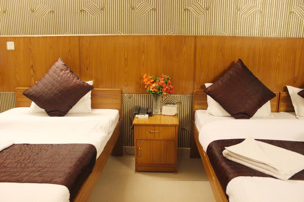 Hotel Delhi Marine Club C6 Vasant Kunj New Delhi Bagian luar foto